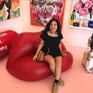 Meet your Posher, Dayana